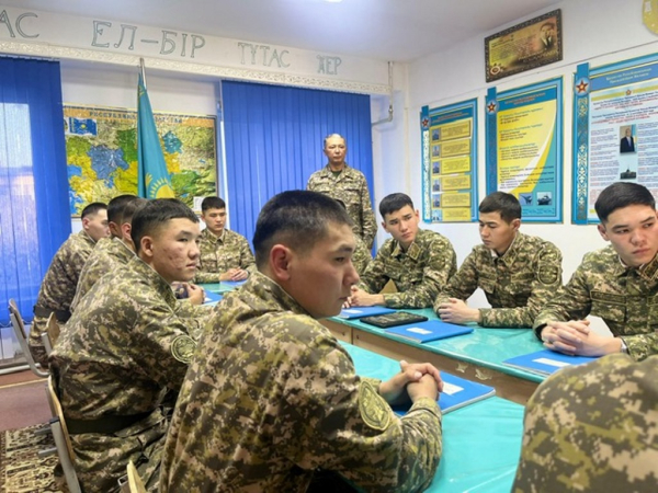 Солдаты-срочники выиграли гранты на бесплатное обучение в вузах Казахстана Солдаты-срочники выиграли гранты на бесплатное обучение в вузах Казахстана