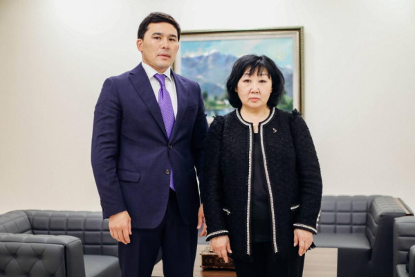 Министр спорта встретился с матерями легендарных казахстанских спортсменов