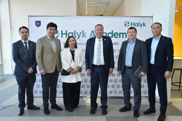 Новая лаборатория в КазНУ: теория и практика в финансах Новая лаборатория в КазНУ: теория и практика в финансах