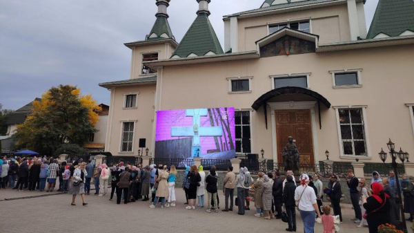 Мощи Матроны Московской прибыли в Алматы Мощи Матроны Московской прибыли в Алматы