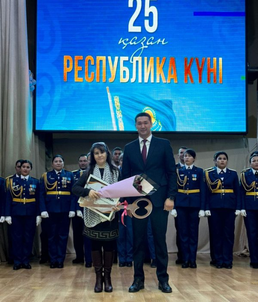 В Карагандинской области очередники получили ключи от новых квартир В Карагандинской области очередники получили ключи от новых квартир