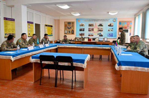 В Конаевский гарнизон прибыла военная делегация из Азербайджана