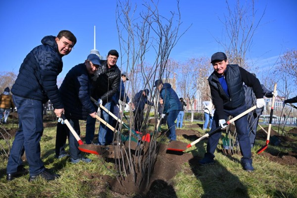 «Таза Қазақстан»: сенаторы приняли участие в экологической акции «Таза Қазақстан»: сенаторы приняли участие в экологической акции