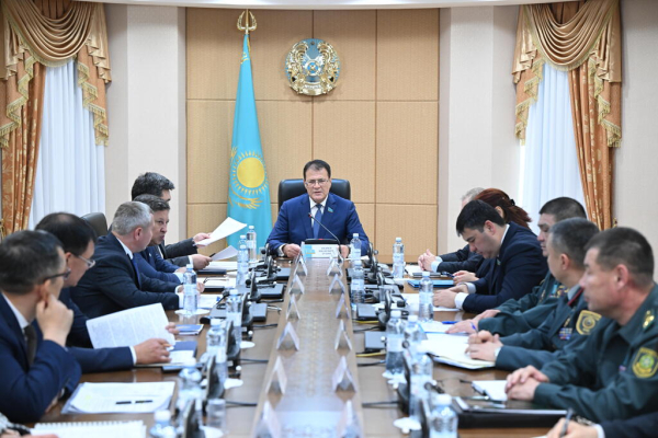 Сенаторы обсудили необходимость пересмотра организации питания военнослужащих Сенаторы обсудили необходимость пересмотра организации питания военнослужащих