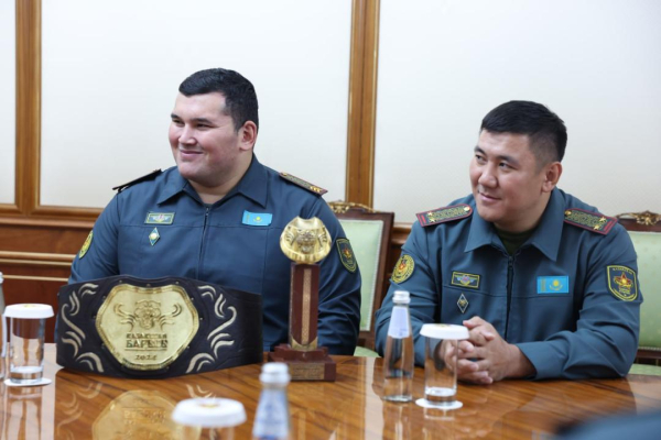 Министр обороны назначил победителя «Қазақстан барысы-2024» на офицерскую должность Министр обороны назначил победителя «Қазақстан барысы-2024» на офицерскую должность