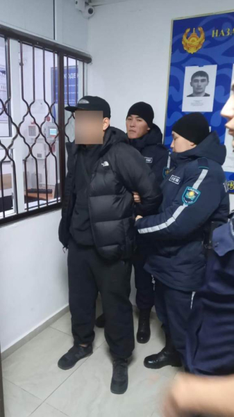 Столичные гвардейцы задержали за сутки трёх закладчиков наркотиков Столичные гвардейцы задержали за сутки трёх закладчиков наркотиков