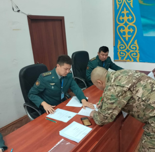 В Көкшетау гвардейцы отдали свои голоса
