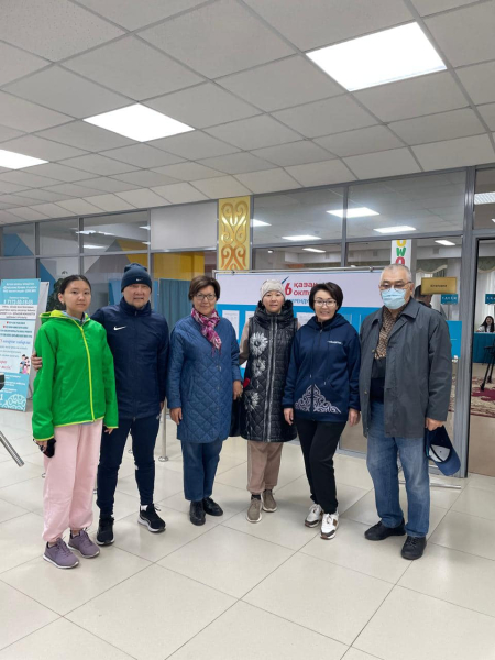 Казахстан на пороге атомного будущего: Депутаты Мажилиса приняли участие в референдуме