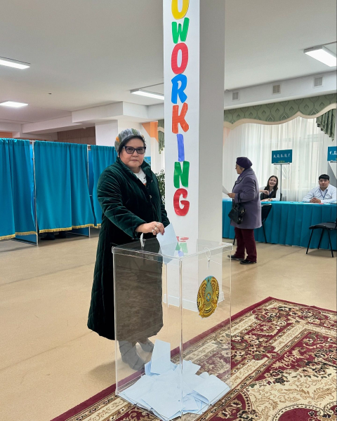 Казахстан на пороге атомного будущего: Депутаты Мажилиса приняли участие в референдуме