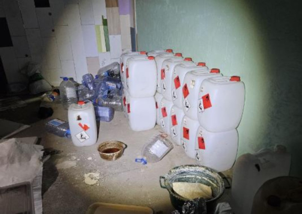 60 литров психотропных веществ изъято в Шымкенте 60 литров психотропных веществ изъято в Шымкенте