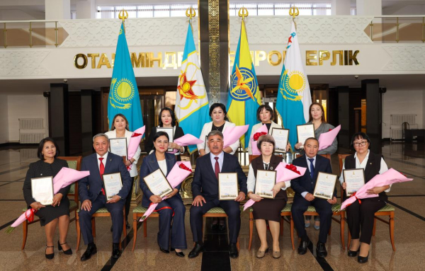 Учителя военных школ получили признание за свой вклад