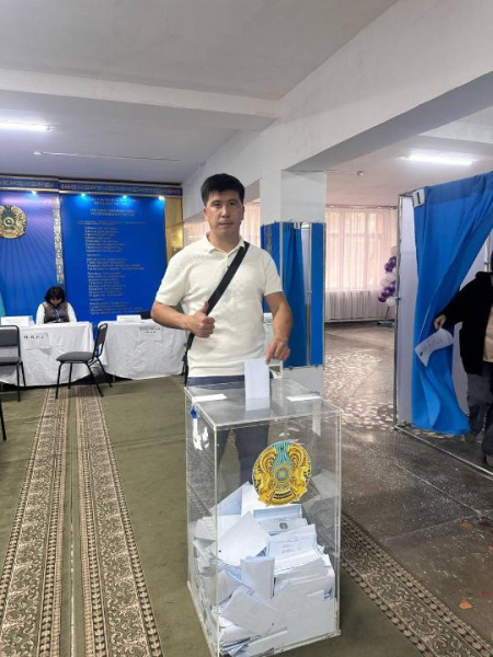 Знаменитые спортсмены Жетісу проголосовали на референдуме Знаменитые спортсмены Жетісу проголосовали на референдуме