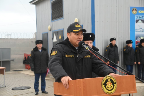 В Актау торжественно проводили домой моряков Военно-морских сил
