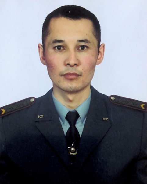 Глава государства наградил гвардейцаорденом «Айбын» III степени Глава государства наградил гвардейцаорденом «Айбын» III степени