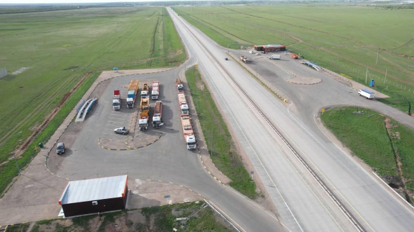 В Атырау презентовали новые отечественные технологии в сфере дорожного строительства В Атырау презентовали новые отечественные технологии в сфере дорожного строительства