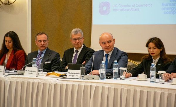 Казахстан и США обсуждают инвестиции и развитие стратегических отраслей