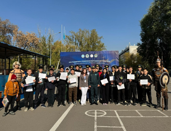 Алматинские школьники открыли для себя мир военной службы