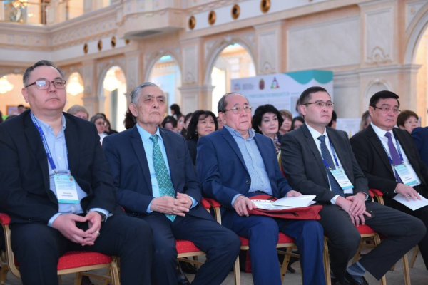 Юбилейный съезд детских врачей: новые стандарты лечения и диагностики в Казахстане