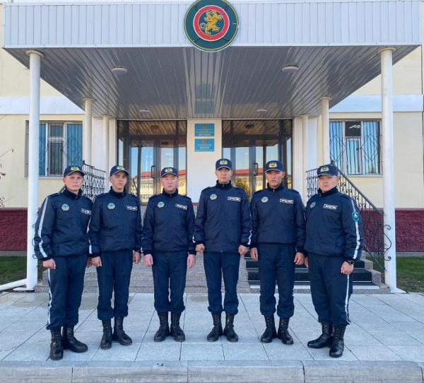 Столичные гвардейцы задержали за сутки трёх закладчиков наркотиков Столичные гвардейцы задержали за сутки трёх закладчиков наркотиков