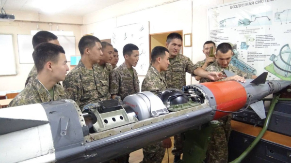 23 года подготовки элитных офицеров: ВИРЭС воспитывает будущее казахстанской армии