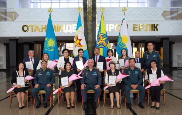 Учителя военных школ получили признание за свой вклад