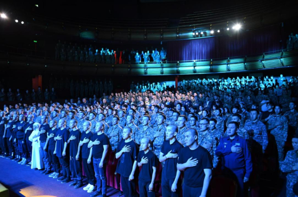 Военнослужащие удостоены сертификатов на бесплатное обучение Военнослужащие удостоены сертификатов на бесплатное обучение