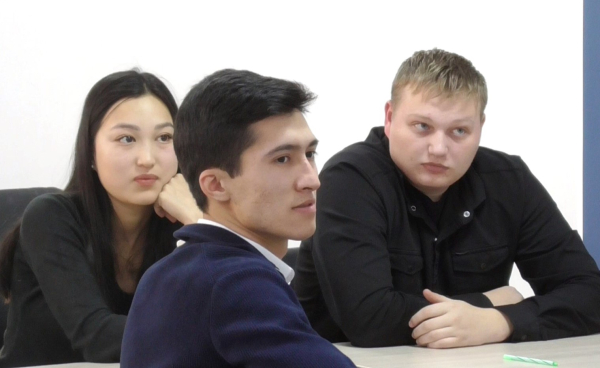 Новые методы и активные формы: как обучают госслужащих в Акмолинской области