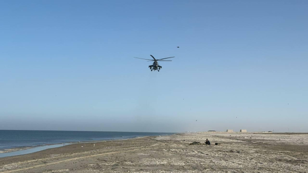 Учение на Каспии: морской тактический десант поддержали боевые вертолеты и корабельная артиллерия Учение на Каспии: морской тактический десант поддержали боевые вертолеты и корабельная артиллерия