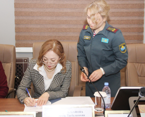 В Национальной гвардии состоялось подписание трехстороннего соглашения В Национальной гвардии состоялось подписание трехстороннего соглашения