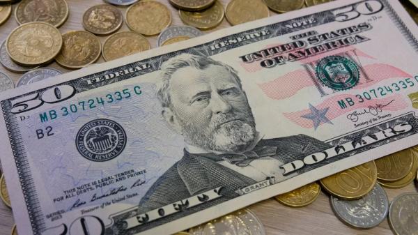 Россияне эвакуируют свои доллары в Казахстан | Inbusiness.kz