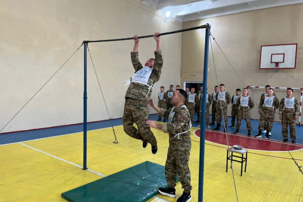 Комбат из Усть-Каменогорска признан лучшим в Нацгвардий