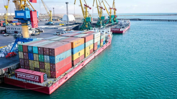 Снижение уровня воды в Каспийском море влияет на грузоперевозки