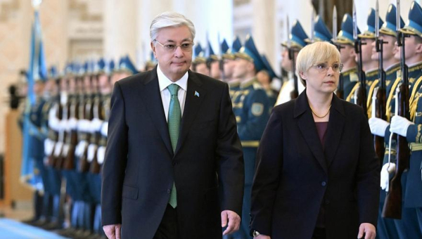 В Казахстан прибыла президент Словении