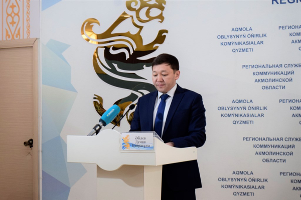 Выпускники ВУЗ-ов приняты на госслужбу вне конкурса