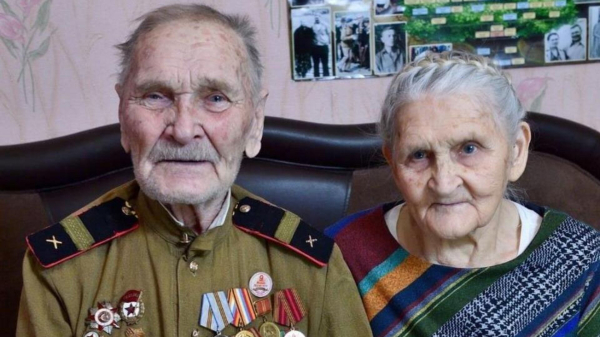 Единственного здравствующего ветерана войны в Темиртау поздравили с 98-летием