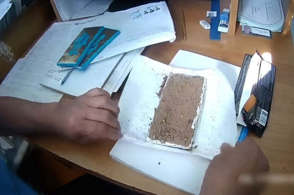 Тайник в шоколаде: необычный способ нарушить закон в колонии