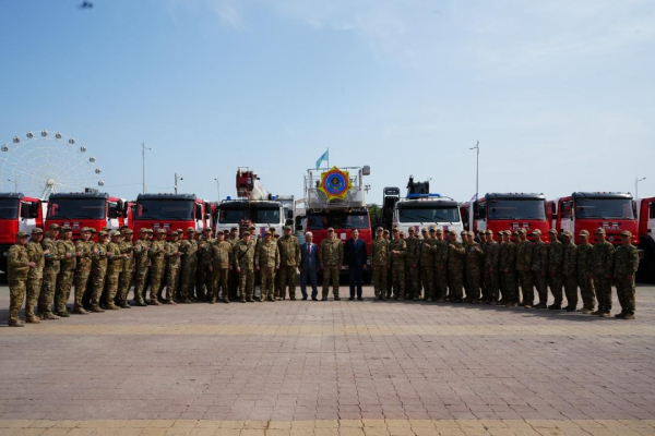 Модернизация технической базы: спасателям Актюбинской области вручили новую спецтехнику