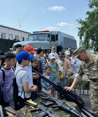 В Павлодаре гвардейцы провели день открытых дверей