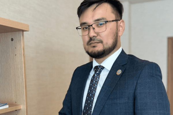 Государственные символы – опора национальной идентичности, — эксперт Центра геральдики