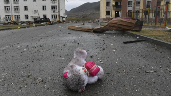 В Курской области саперы нашли взрывчатку ВСУ в игрушке В Курской области саперы нашли взрывчатку ВСУ в игрушке