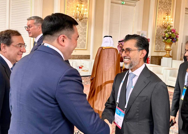 Казахстан и ОАЭ продвигают флагманский проект в сфере ВИЭ Казахстан и ОАЭ продвигают флагманский проект в сфере ВИЭ