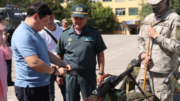 Депутат Мажилиса посетил  в воинскую часть Национальной гвардии Депутат Мажилиса посетил  в воинскую часть Национальной гвардии