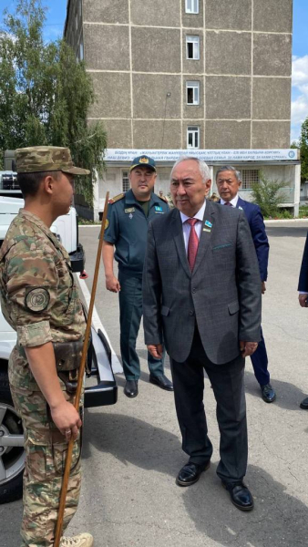 Жигули Дайрабаев посетил воинскую часть Национальной гвардии Жигули Дайрабаев посетил воинскую часть Национальной гвардии