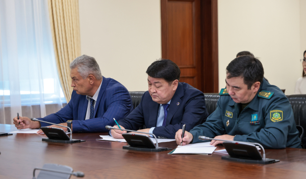 Правительство усиливает контроль за оборотом нефтепродуктов на границе Правительство усиливает контроль за оборотом нефтепродуктов на границе