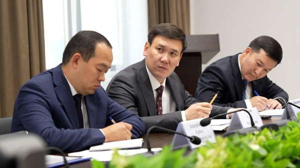 Минводхоз решает проблему водоснабжения сел Алматинской области