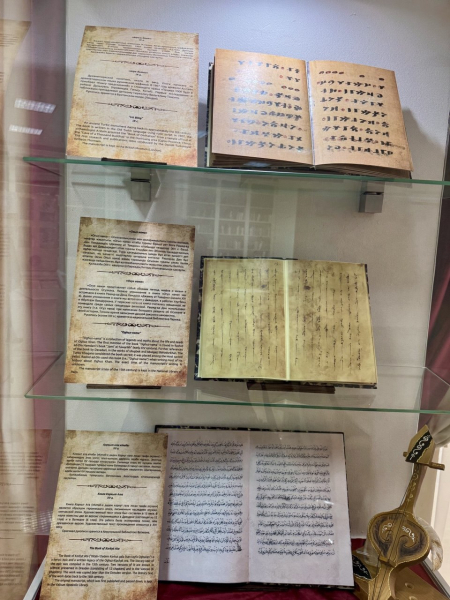 
Старинные карты, Коран Кенесары хана: фоторепортаж Informburo.kz о редких книгах и рукописях, хранящихся в Астане
