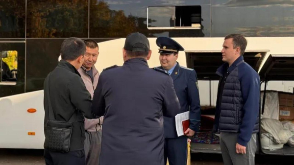 Антинаркотические меры: в Астане проверяют курьерские службы и склады Антинаркотические меры: в Астане проверяют курьерские службы и склады