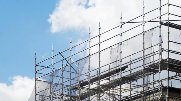 Недостроенные многоэтажки для малоимущих ввели в эксплуатацию в Кокшетау: прокуроры начали расследование