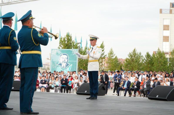 Конституции – 30 лет: праздник объединил акмолинцев на набережной «Жагалау»
