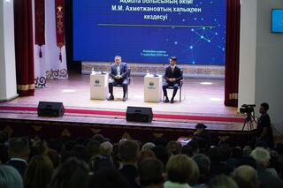 Сельское хозяйство, дороги и инвестиции: как прошла встреча с населением в Жаркаинском районе